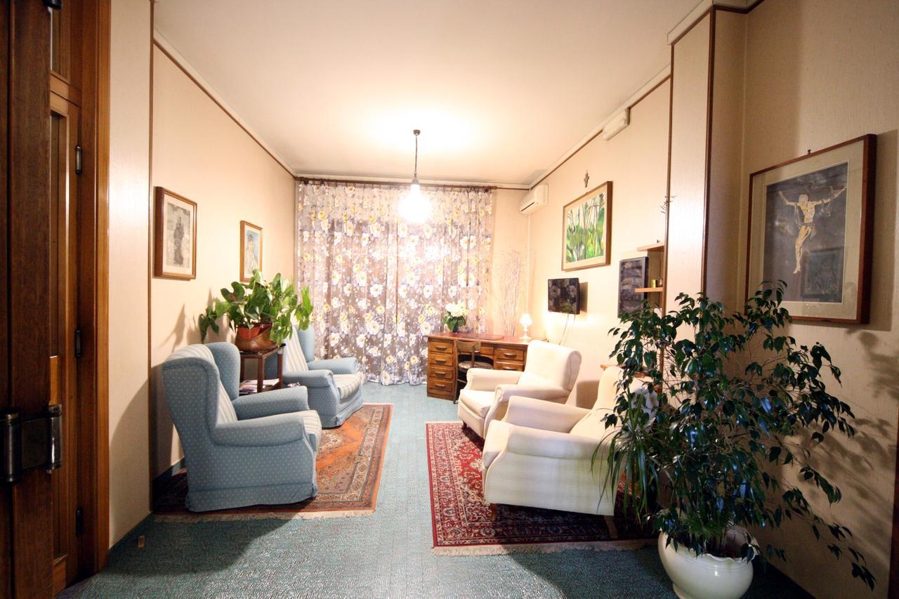 Albergo I Longobardi Chiusi Exterior photo